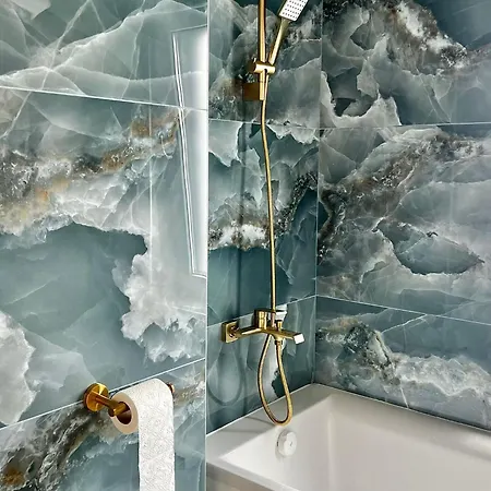 Bridge - Penthouse Apartment *