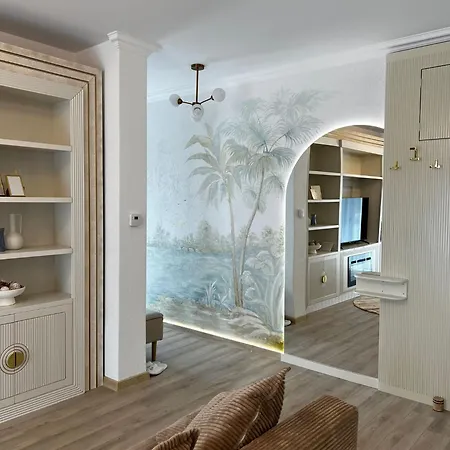 Bridge - Penthouse Apartment *