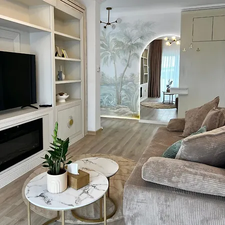 Bridge - Penthouse Apartment *